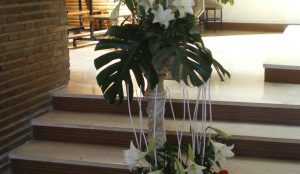 Efimeras-decoraciones-florales-parroquia-pio-x (12)