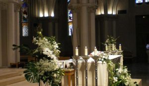 basilica-la-milagrosa-flores-efimeras-boda (11)