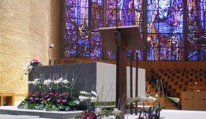 efimeras-decoraciones-florales-madrid-iglesia-san-pedro-martir-dominicos (11)